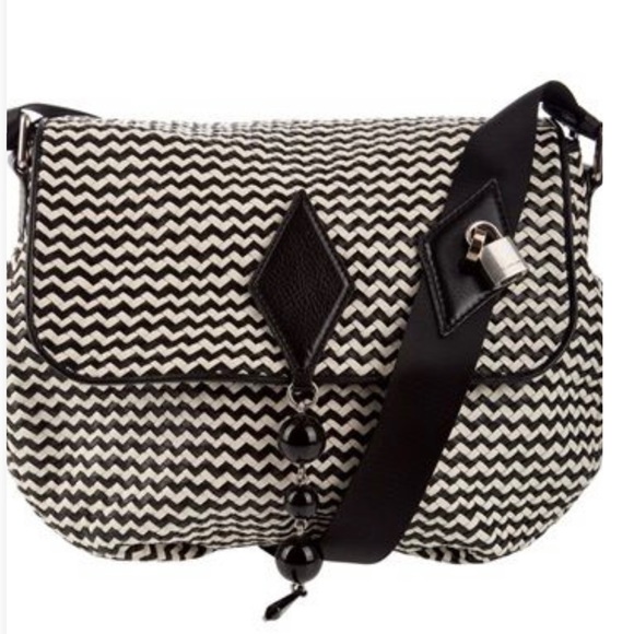 Marc Jacobs Woven Leather Ossie Handbag - Picture 5 of 8